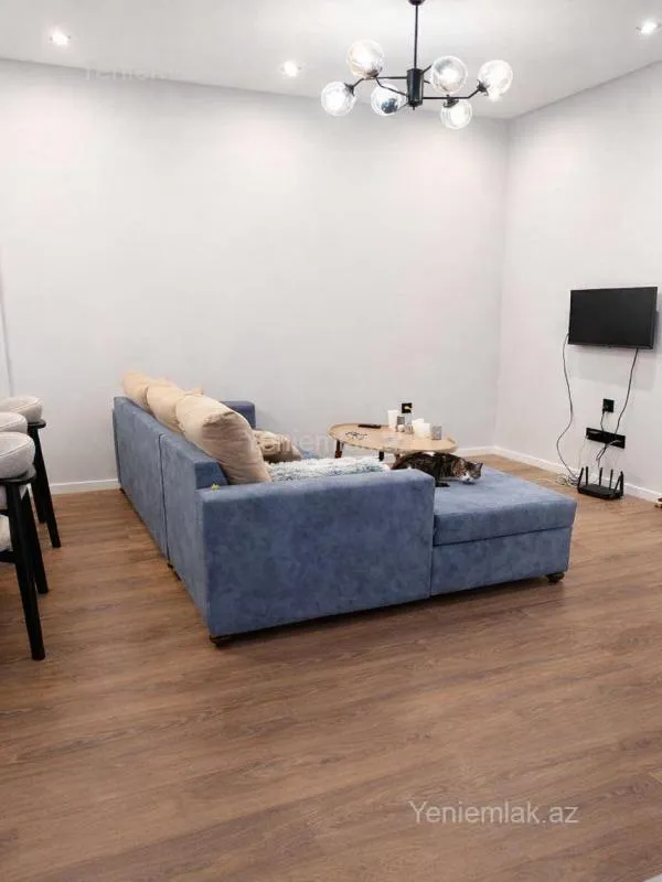 Satılır 3 otaqlı yeni tikili 105 m²
