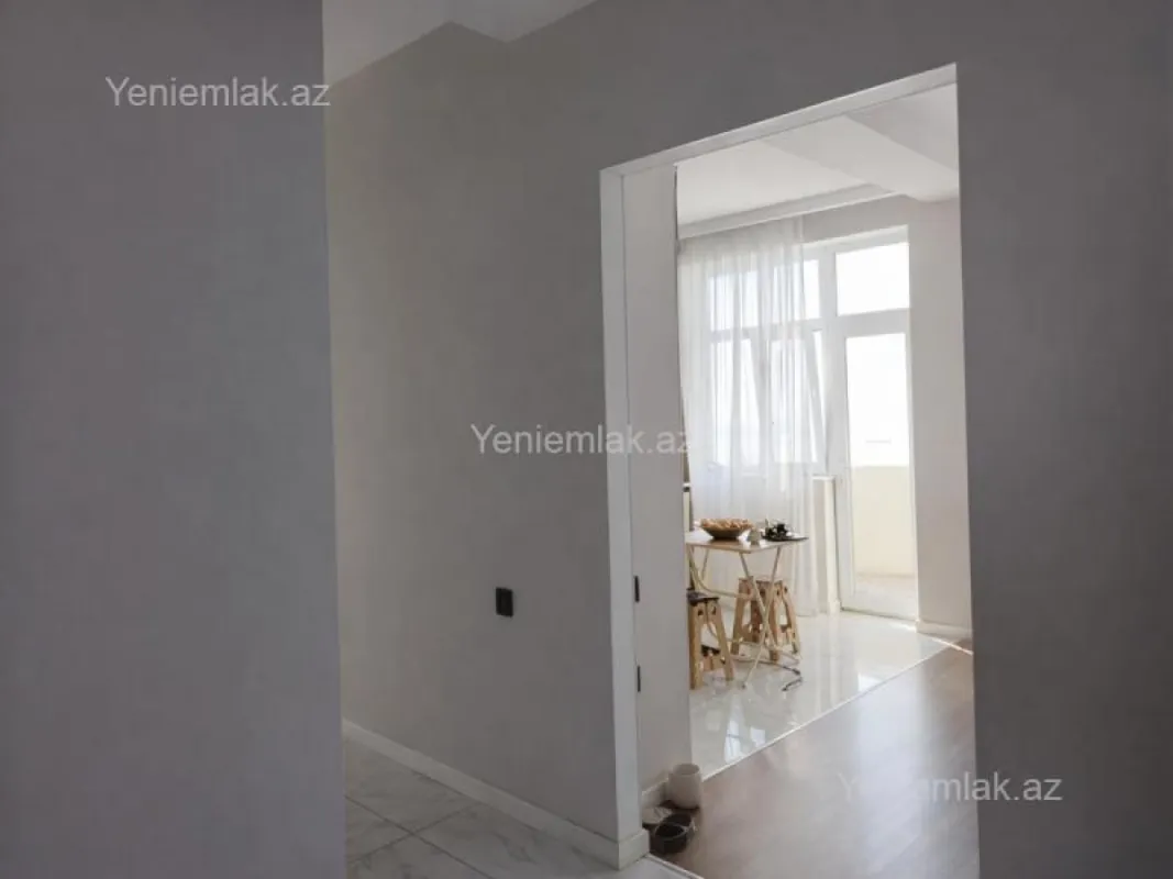 Satılır 3 otaqlı yeni tikili 105 m²