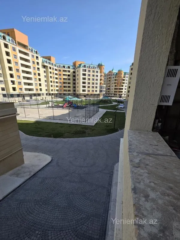 Satılır 3 otaqlı yeni tikili 80 m²