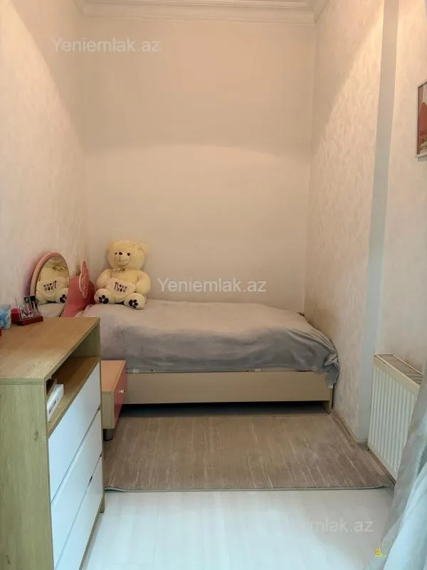 Satılır 3 otaqlı yeni tikili 85 m²