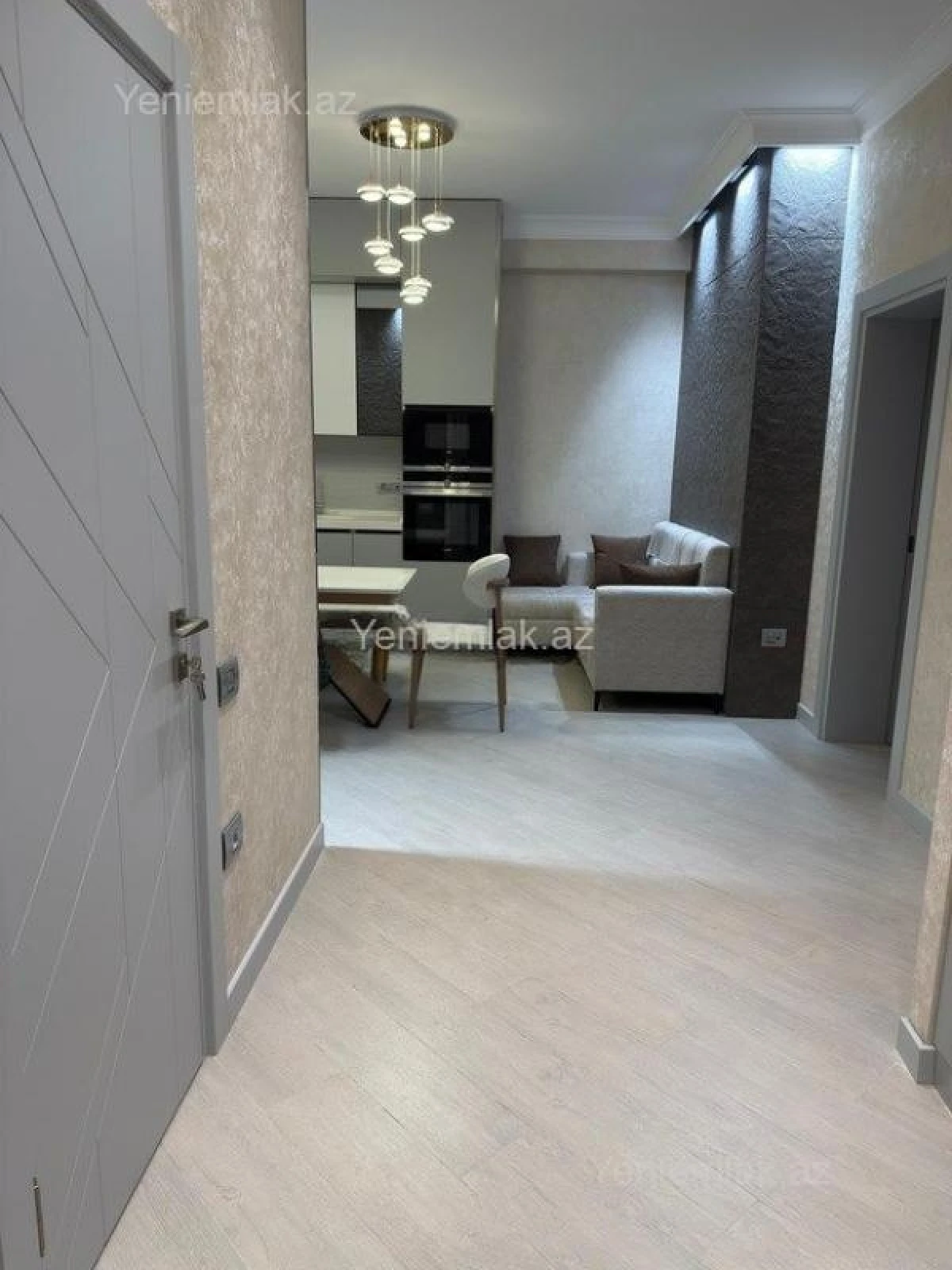 Satılır 3 otaqlı yeni tikili 105 m²