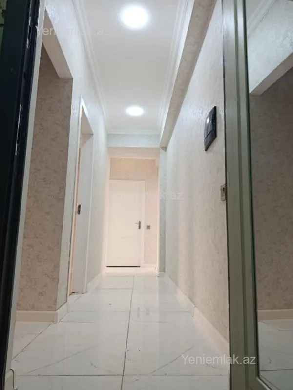 Satılır 3 otaqlı yeni tikili 85 m²