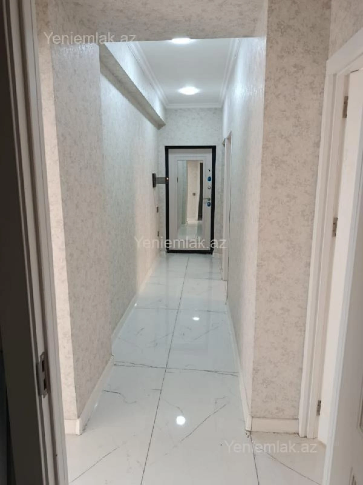 Satılır 3 otaqlı yeni tikili 85 m²