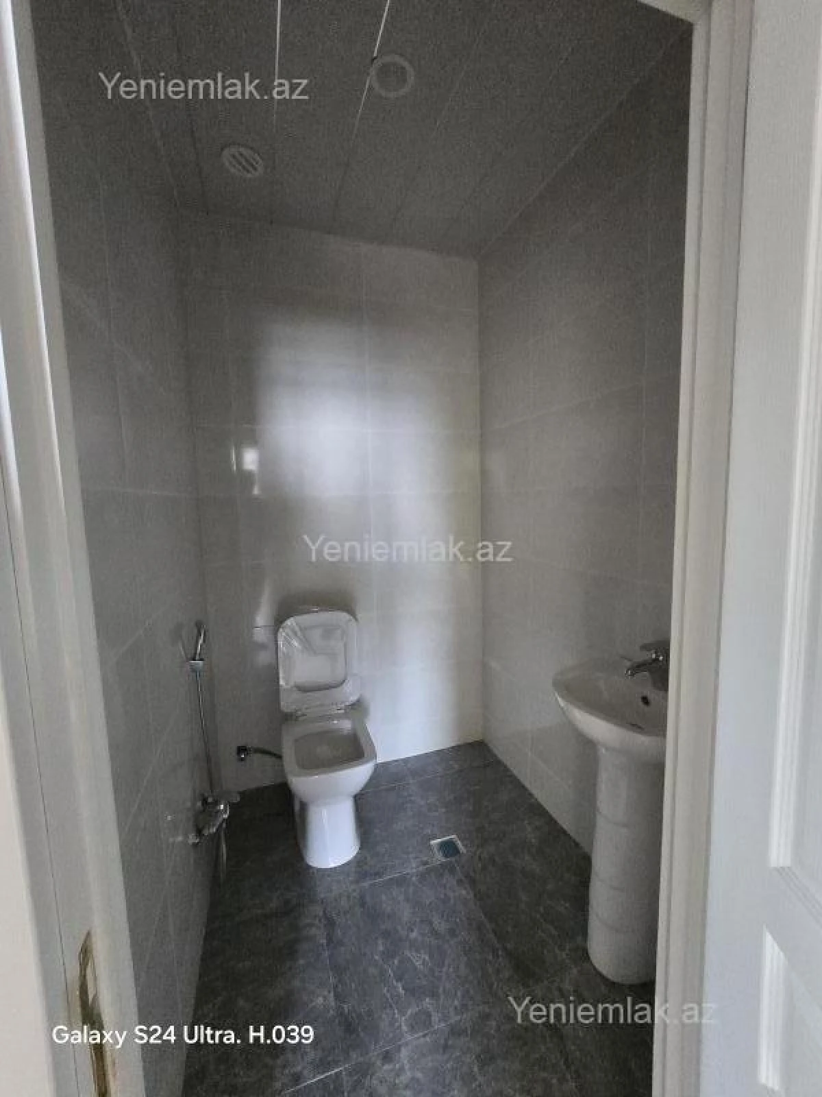 Satılır 4 otaqlı yeni tikili 110 m²