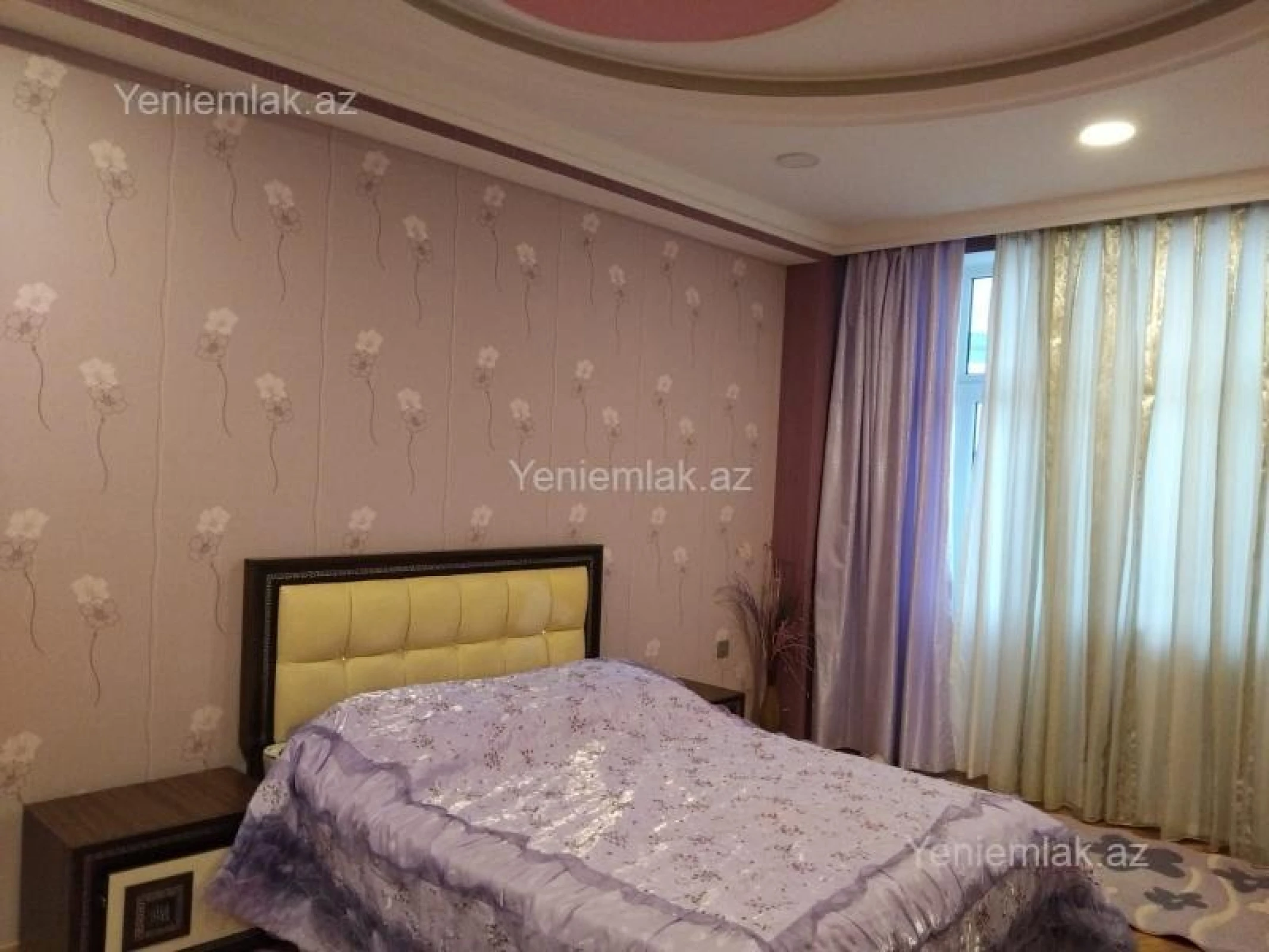 Satılır 4 otaqlı yeni tikili 160 m²