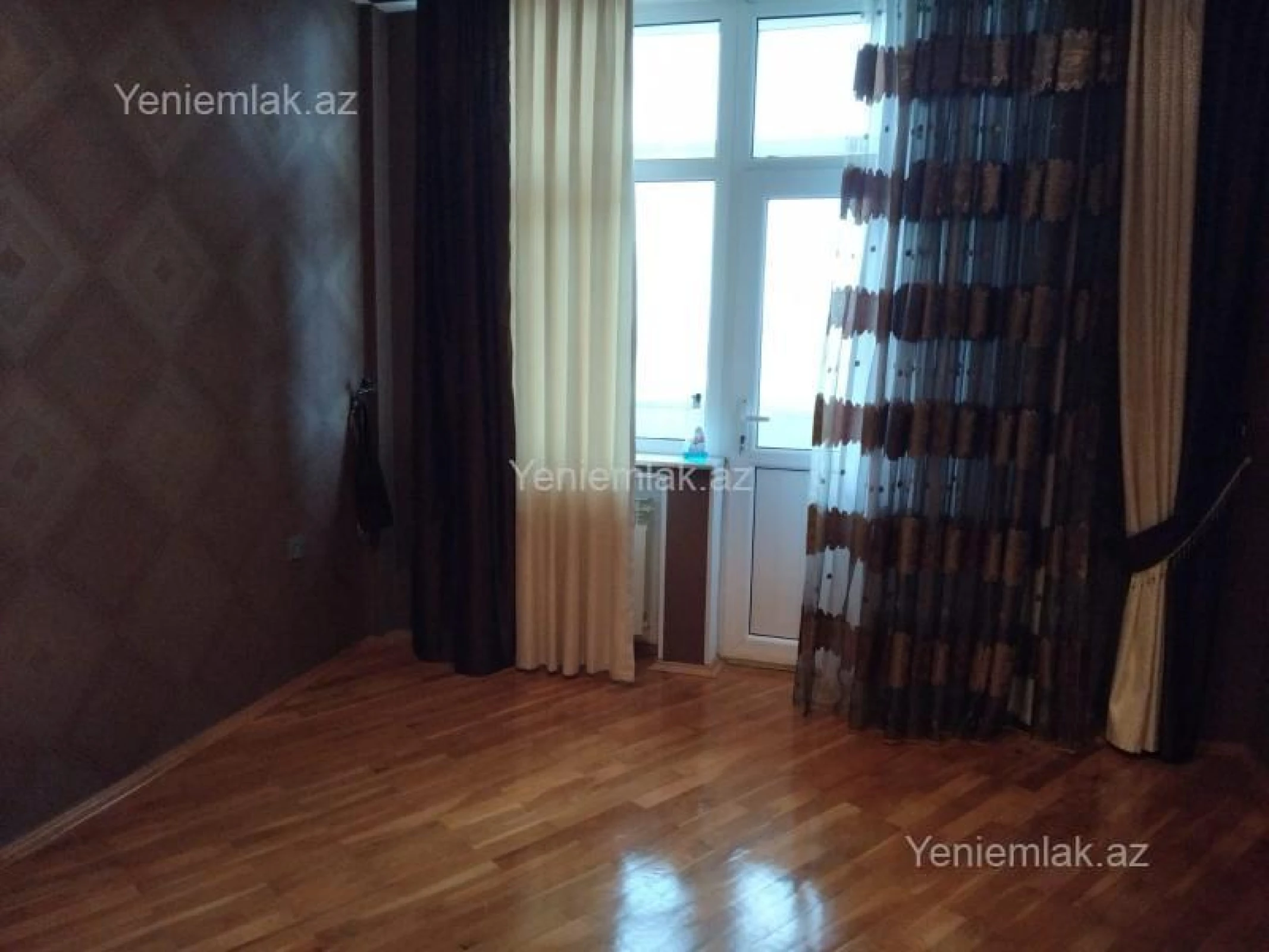 Satılır 4 otaqlı yeni tikili 160 m²