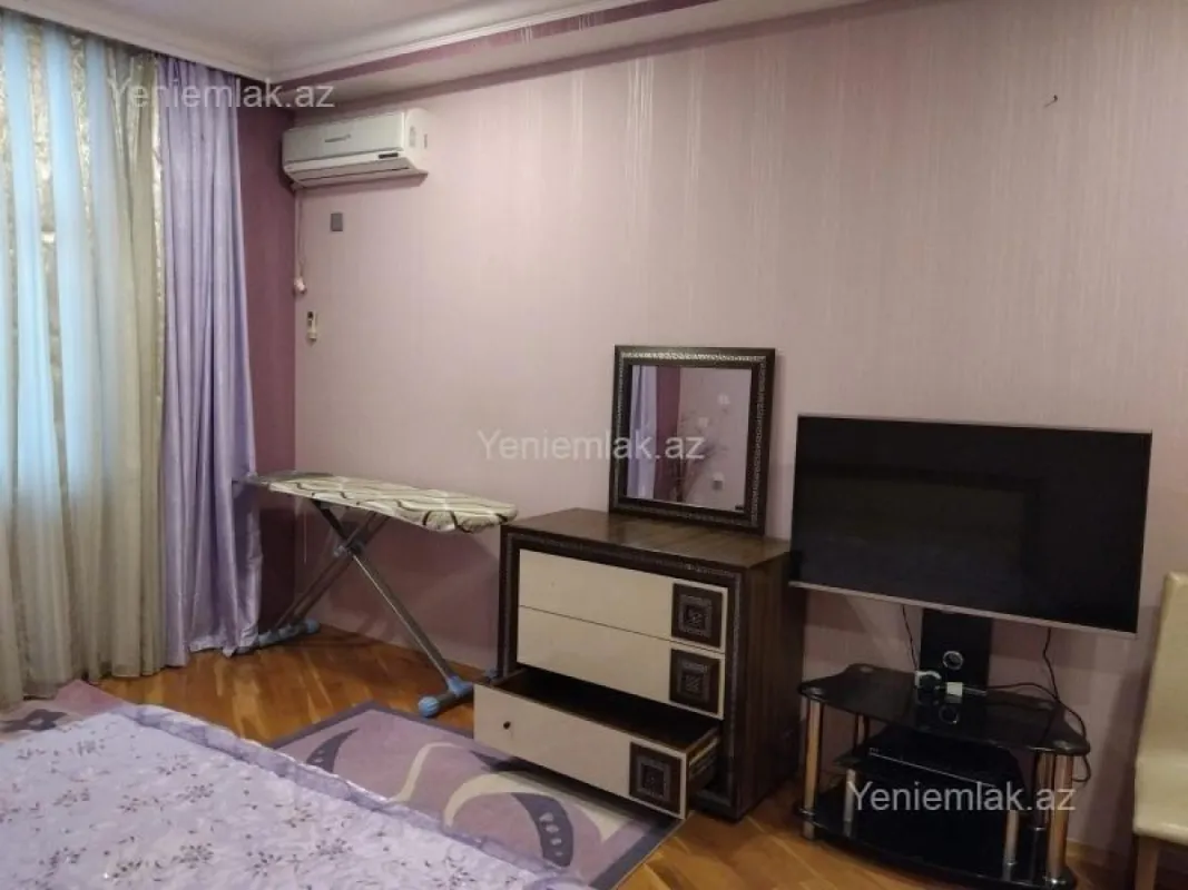 Satılır 4 otaqlı yeni tikili 160 m²