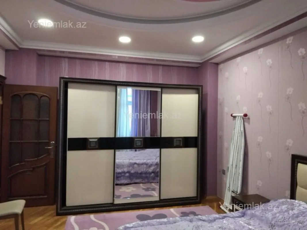 Satılır 4 otaqlı yeni tikili 160 m²