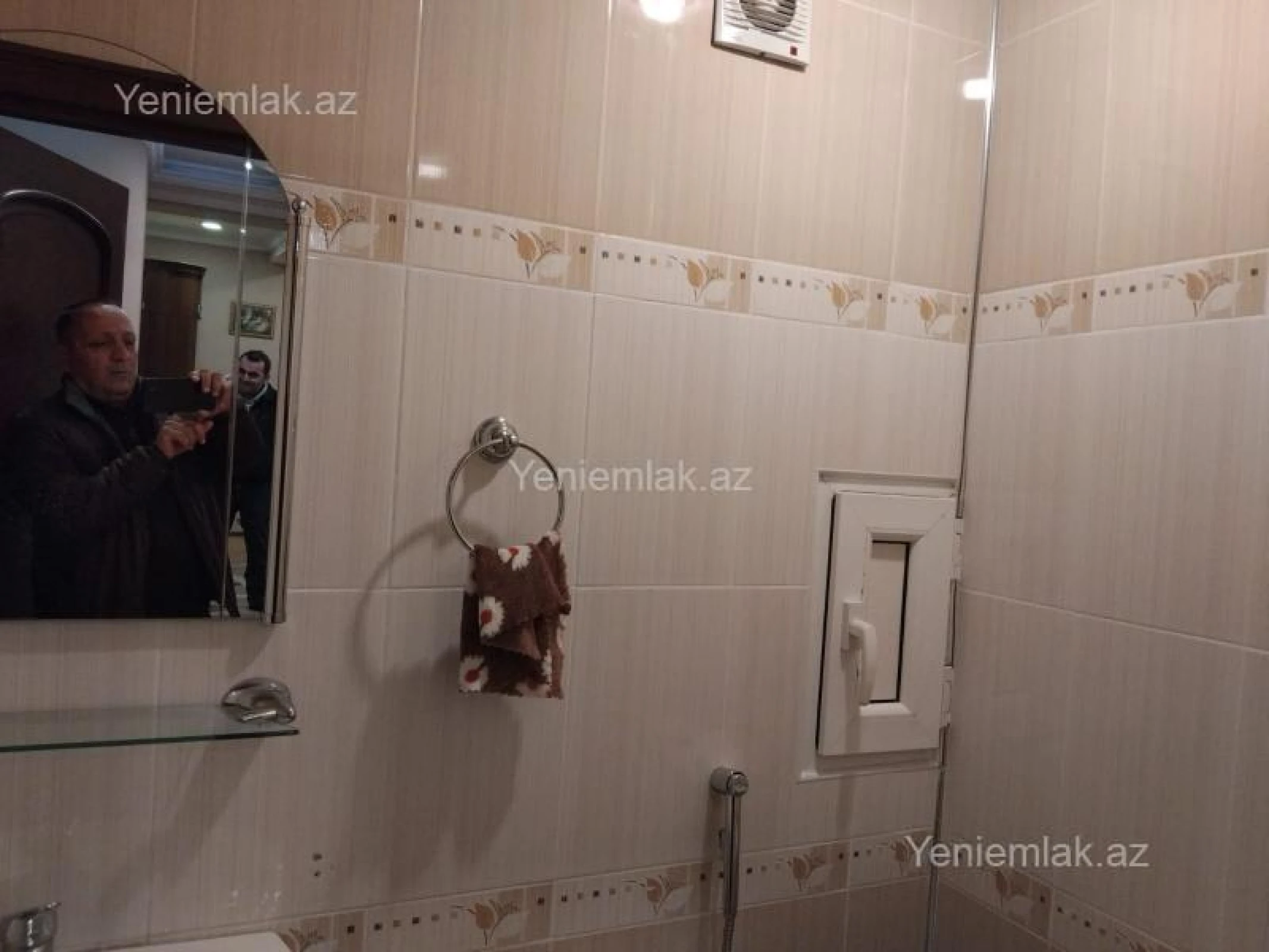 Satılır 4 otaqlı yeni tikili 160 m²