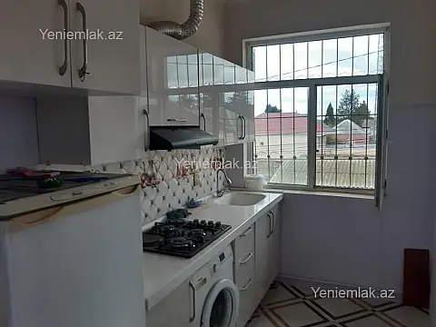 Satılır 3 otaqlı həyət evi 100 m²