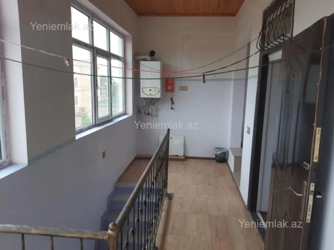 Satılır 3 otaqlı həyət evi 100 m²