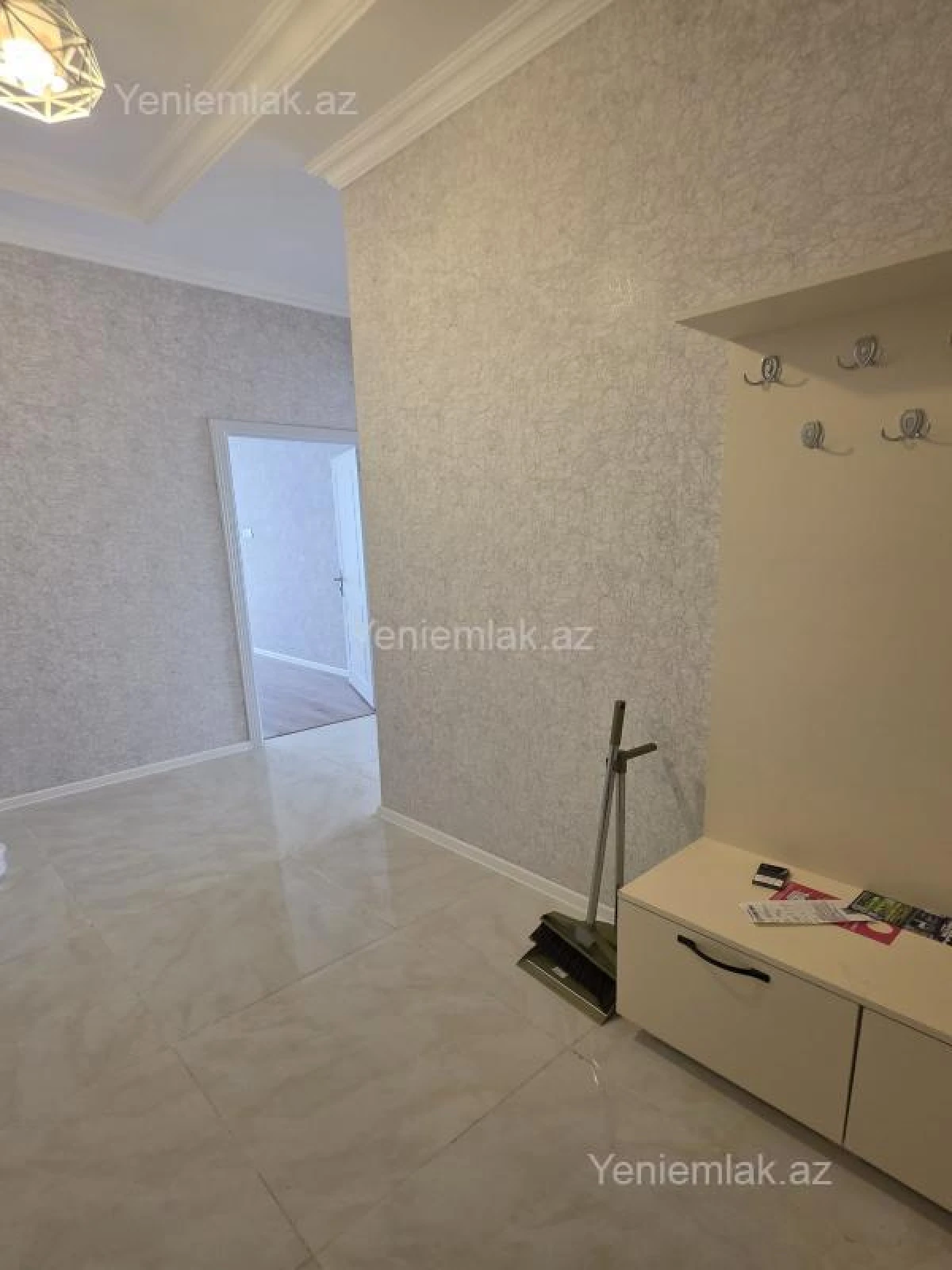 Satılır 2 otaqlı yeni tikili 99 m²