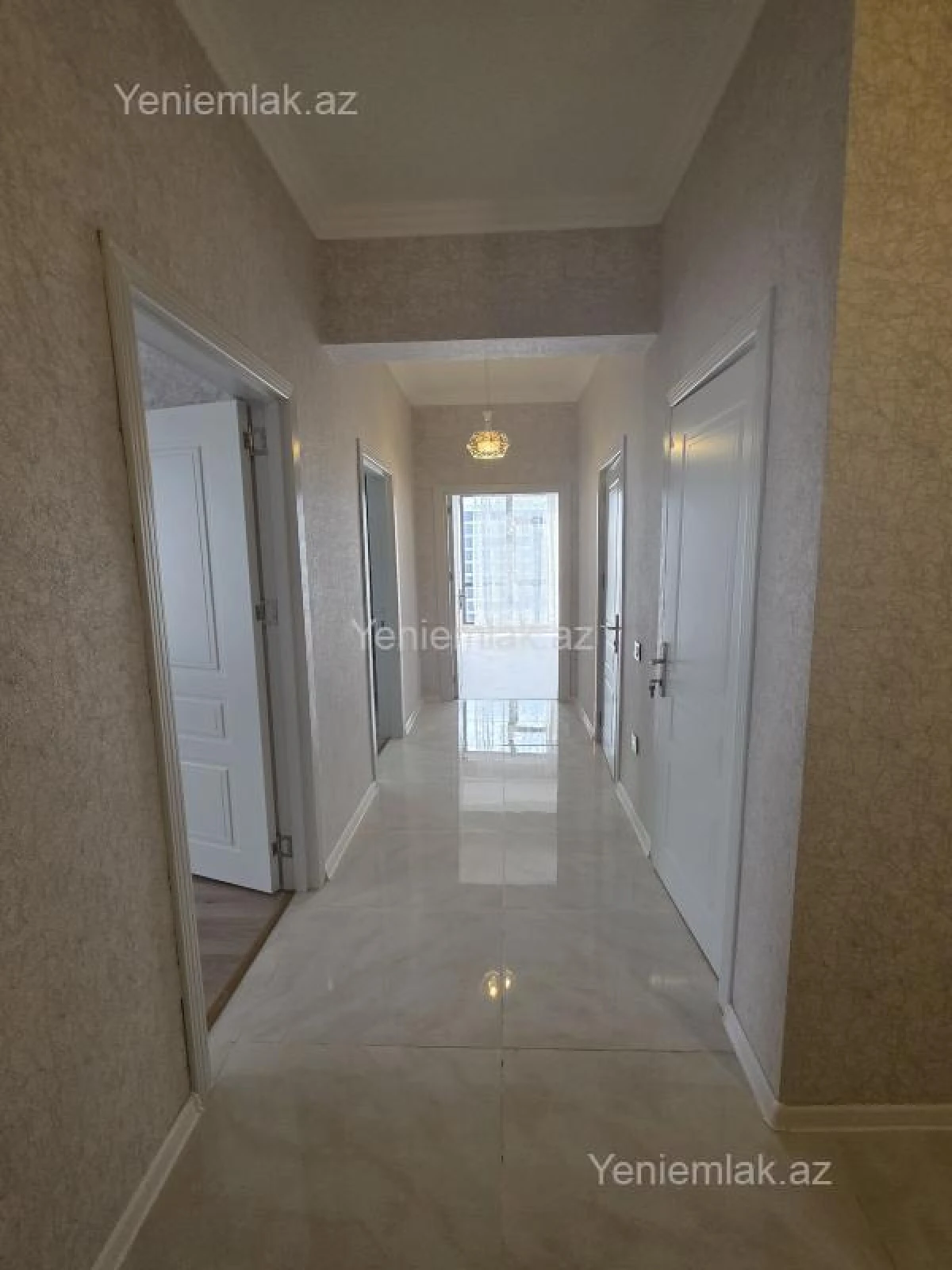 Satılır 2 otaqlı yeni tikili 99 m²