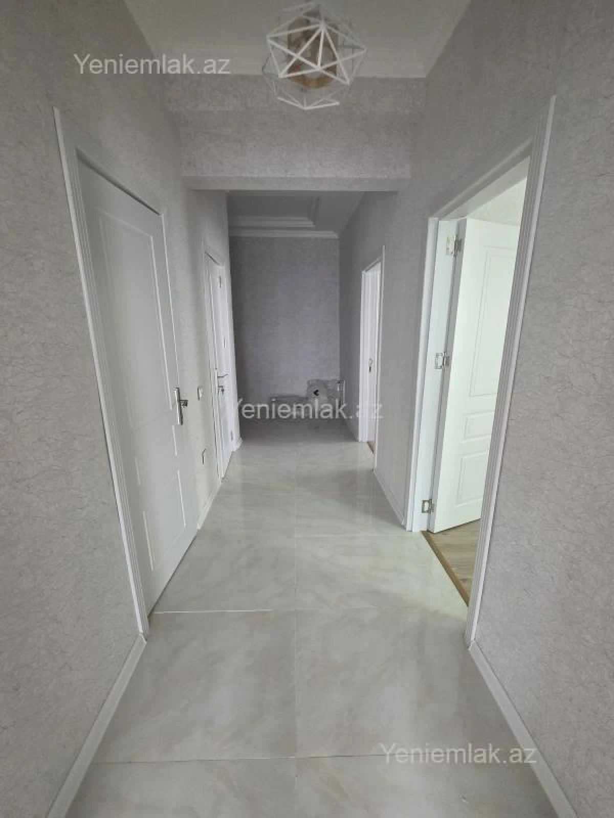 Satılır 2 otaqlı yeni tikili 99 m²