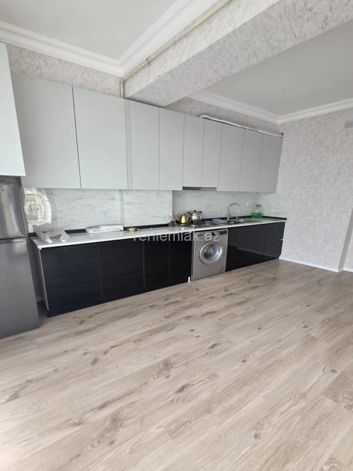 Satılır 2 otaqlı yeni tikili 99 m²