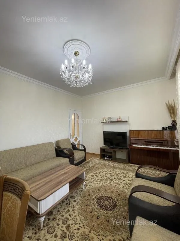 Satılır 2 otaqlı yeni tikili 88 m²