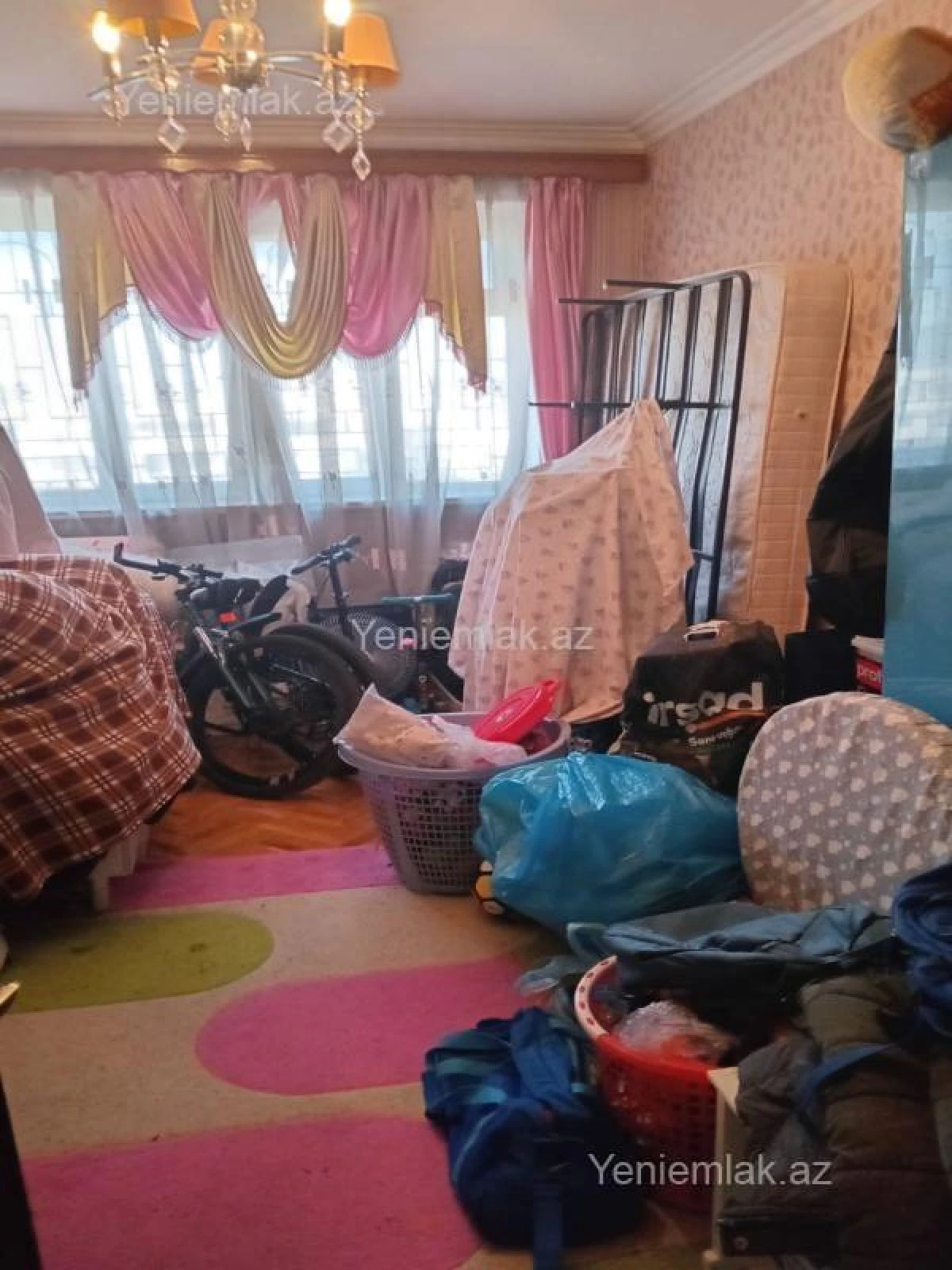 Satılır 4 otaqlı köhnə tikili 80 m²