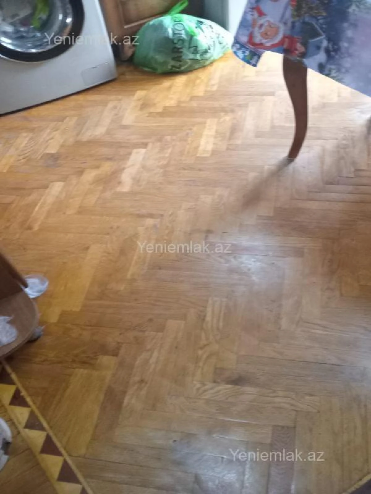 Satılır 4 otaqlı köhnə tikili 80 m²