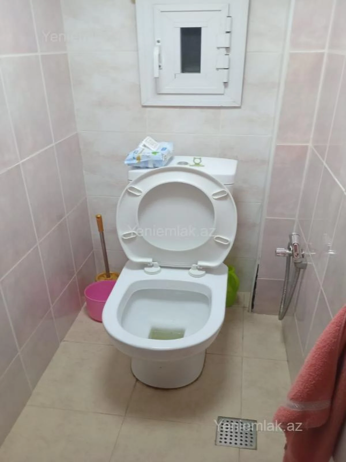 Satılır 4 otaqlı köhnə tikili 80 m²