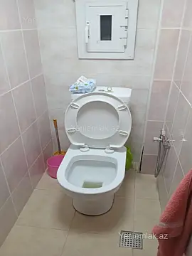 Satılır 4 otaqlı köhnə tikili 80 m²