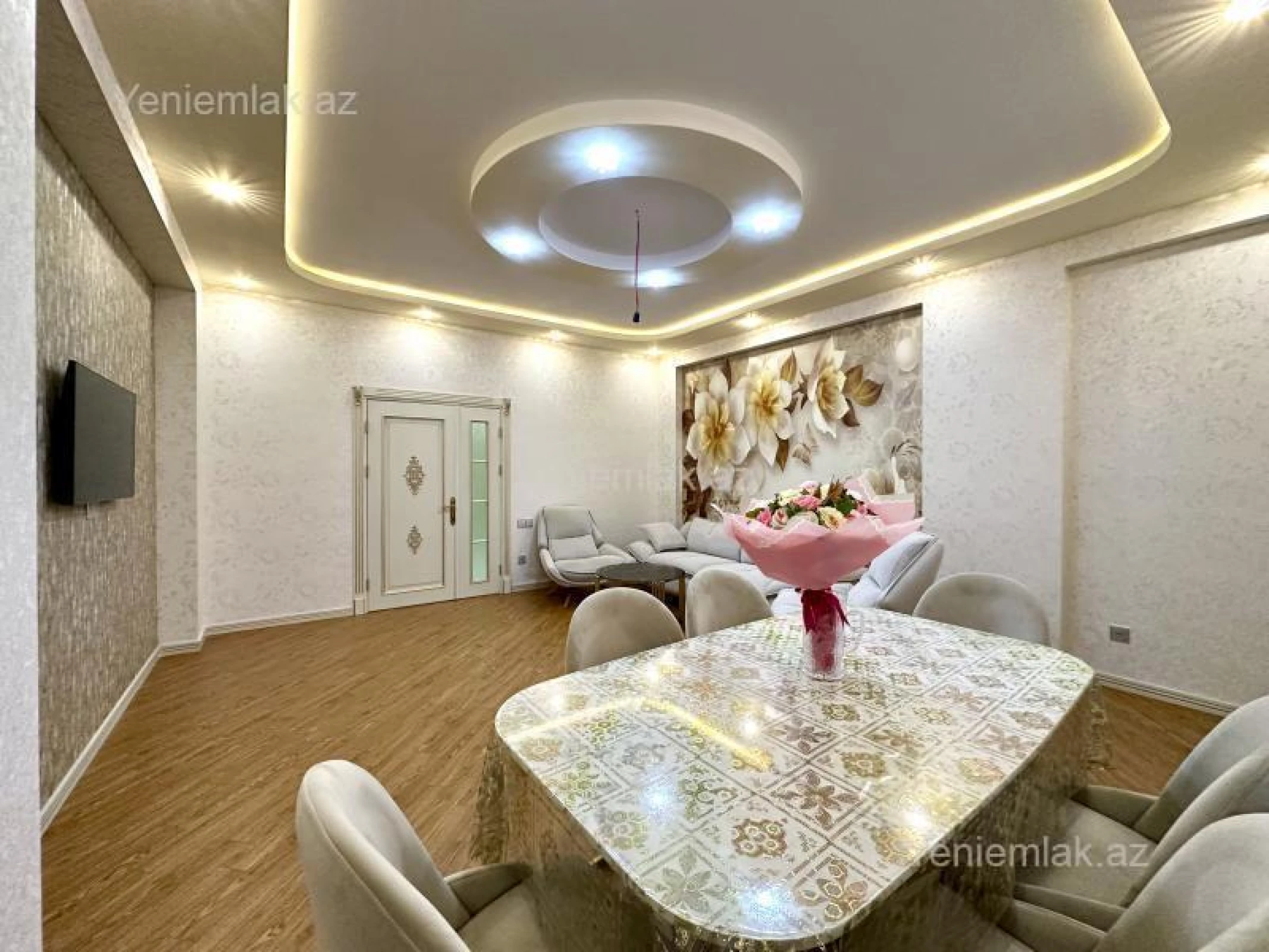 Satılır 2 otaqlı yeni tikili 96 m²