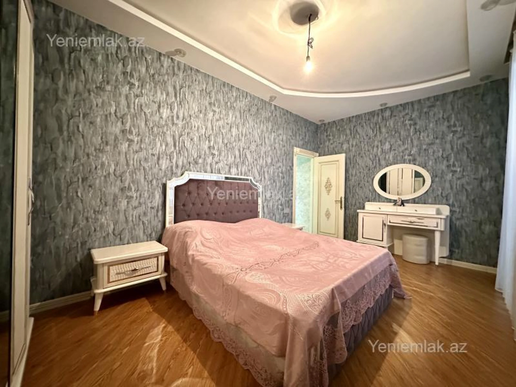 Satılır 2 otaqlı yeni tikili 96 m²