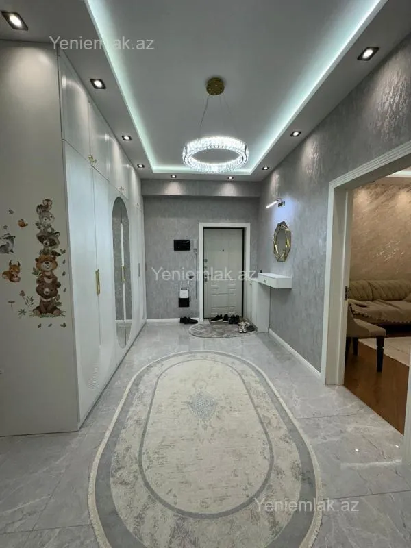Satılır 3 otaqlı yeni tikili 85 m²