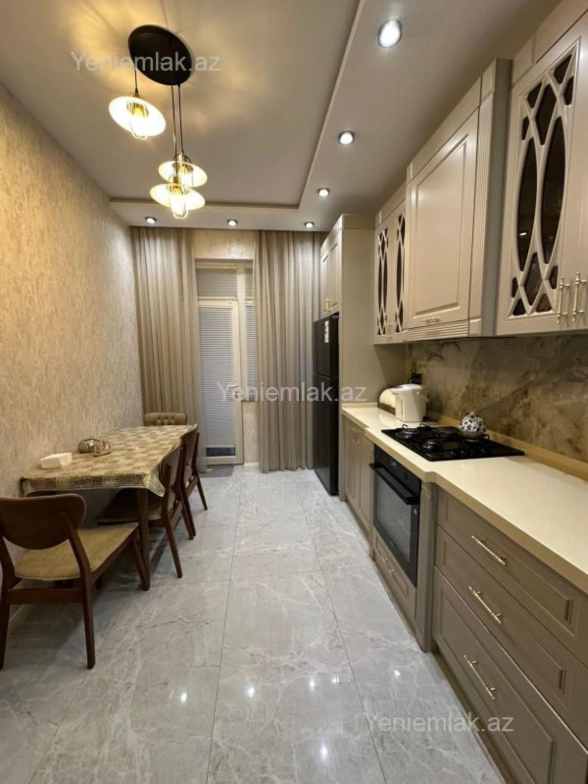 Satılır 3 otaqlı yeni tikili 85 m²