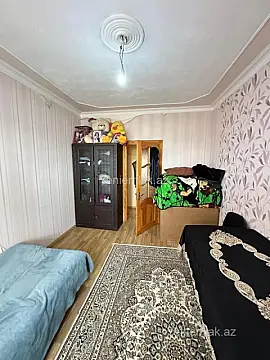 Satılır 5 otaqlı köhnə tikili 110 m²