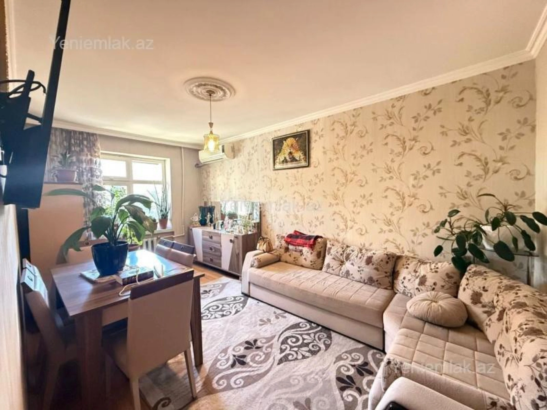 Satılır 2 otaqlı köhnə tikili 64 m²