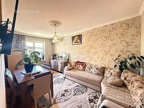 Satılır 2 otaqlı köhnə tikili 64 m²
