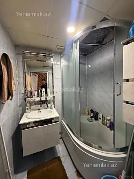 Satılır 2 otaqlı köhnə tikili 64 m²