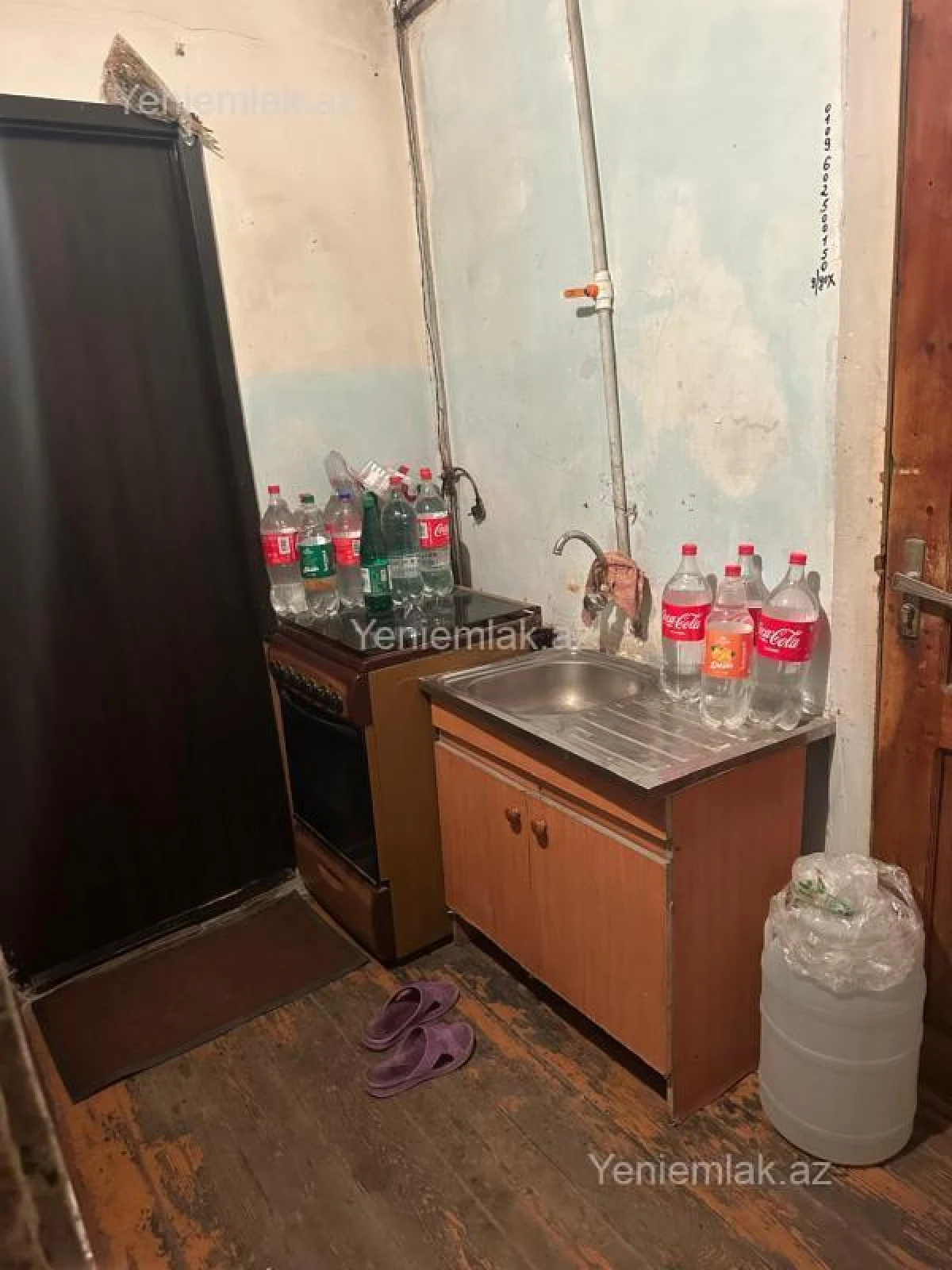 Satılır 1 otaqlı köhnə tikili 32 m²