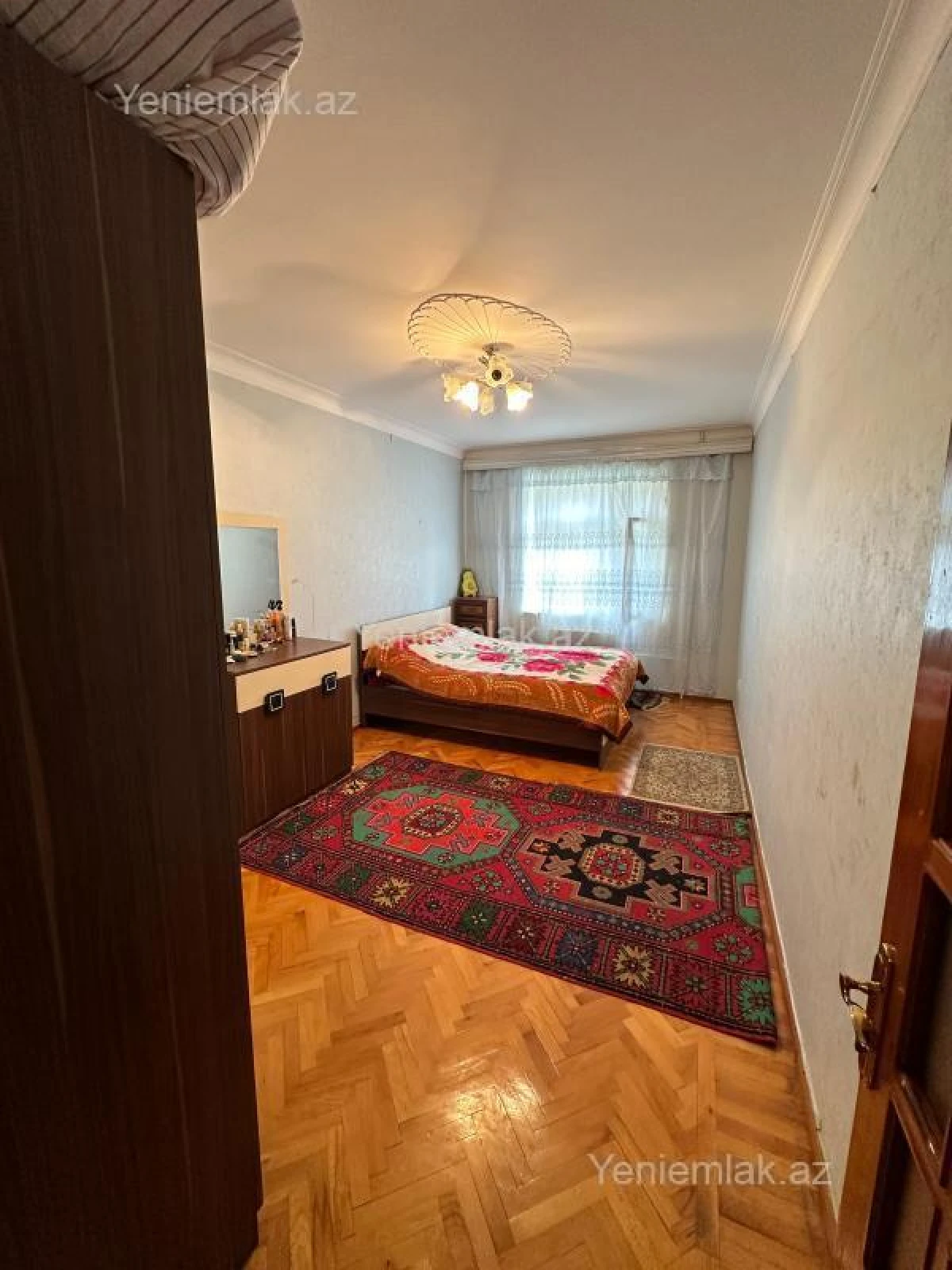 Satılır 5 otaqlı köhnə tikili 110 m²