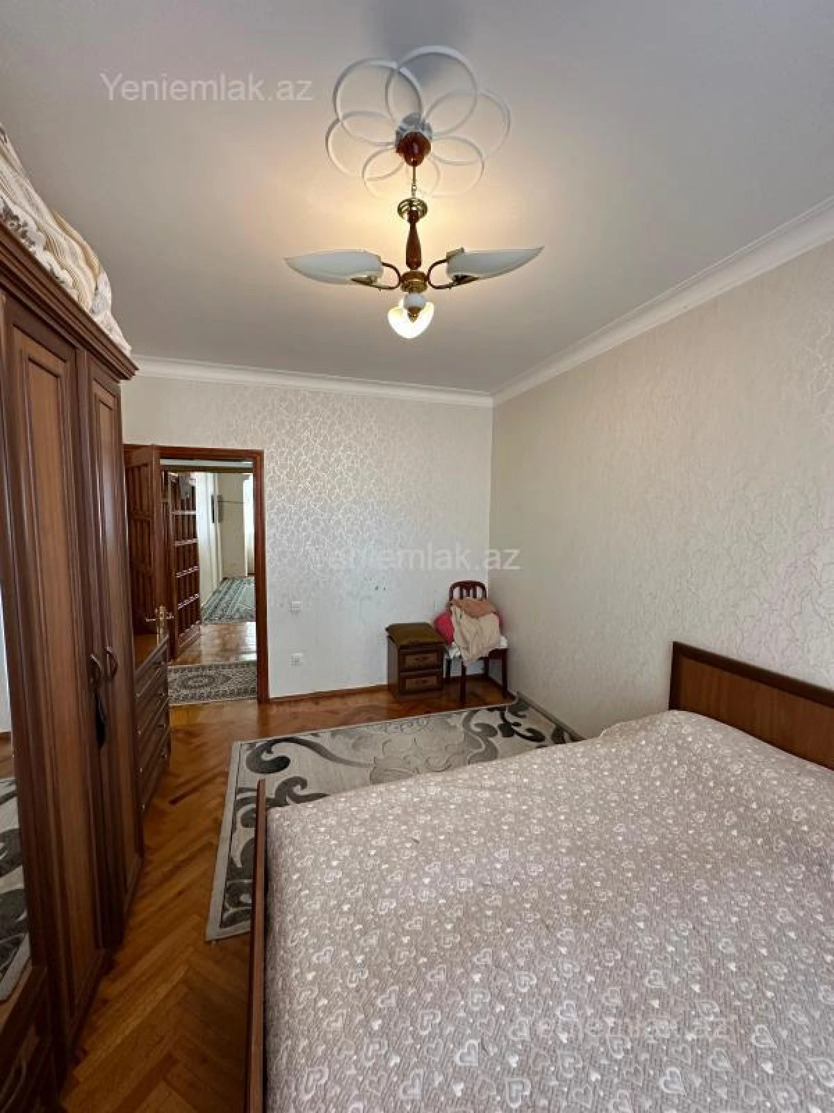 Satılır 5 otaqlı köhnə tikili 110 m²