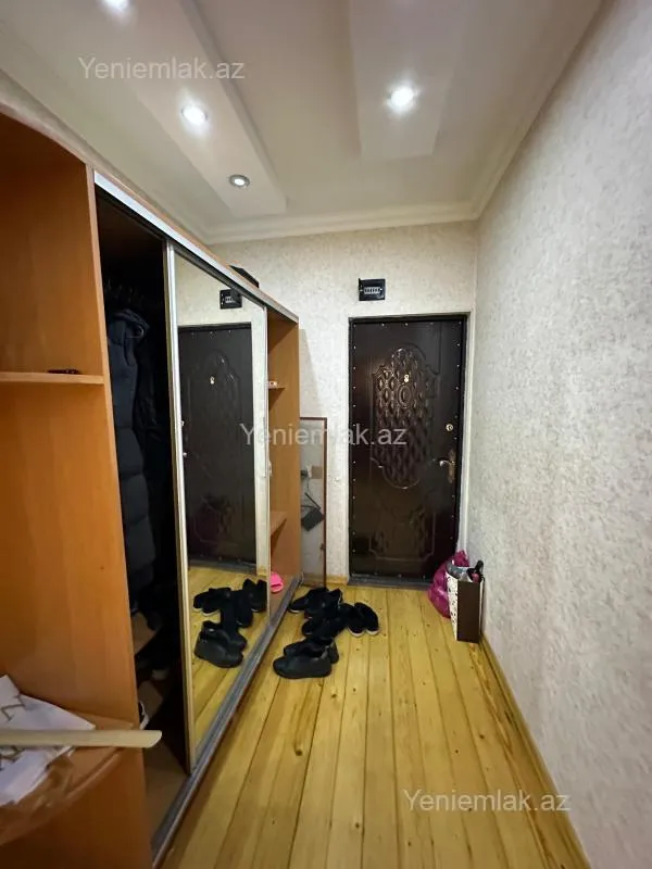 Satılır 3 otaqlı köhnə tikili 85 m²