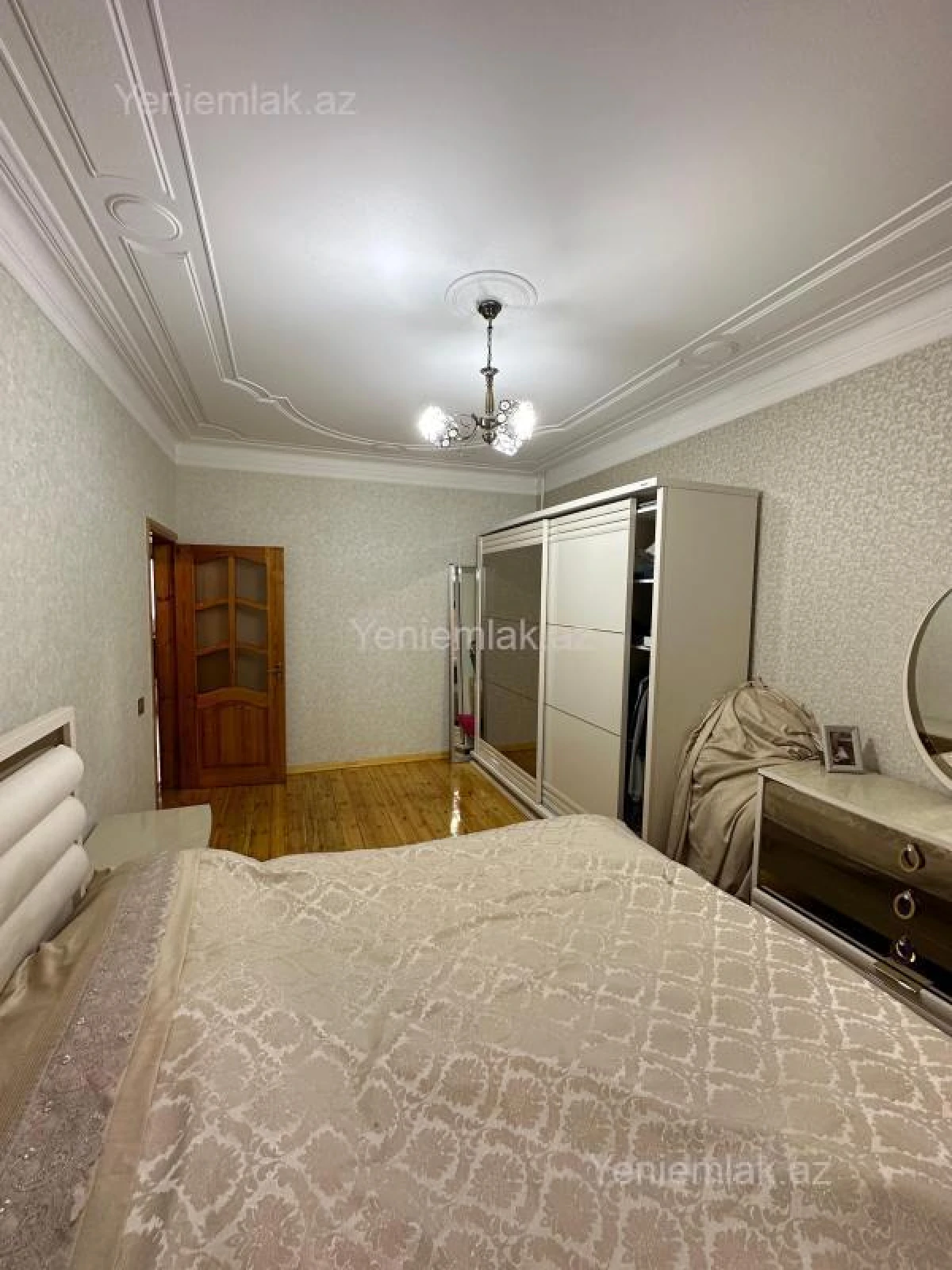 Satılır 3 otaqlı köhnə tikili 85 m²