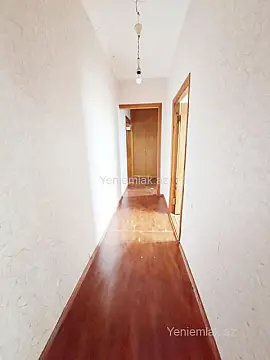Satılır 4 otaqlı köhnə tikili 105 m²