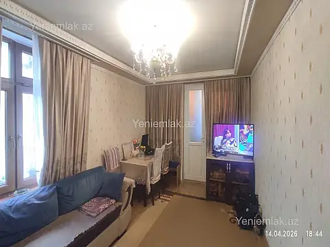 Satılır 1 otaqlı köhnə tikili 34 m²