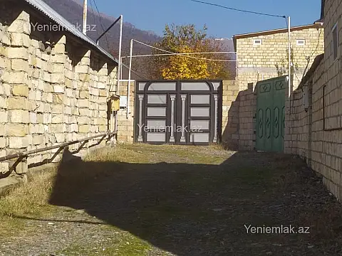 Satılır 3 otaqlı həyət evi 100 m²