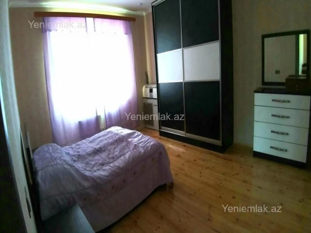 Satılır 3 otaqlı həyət evi 100 m²