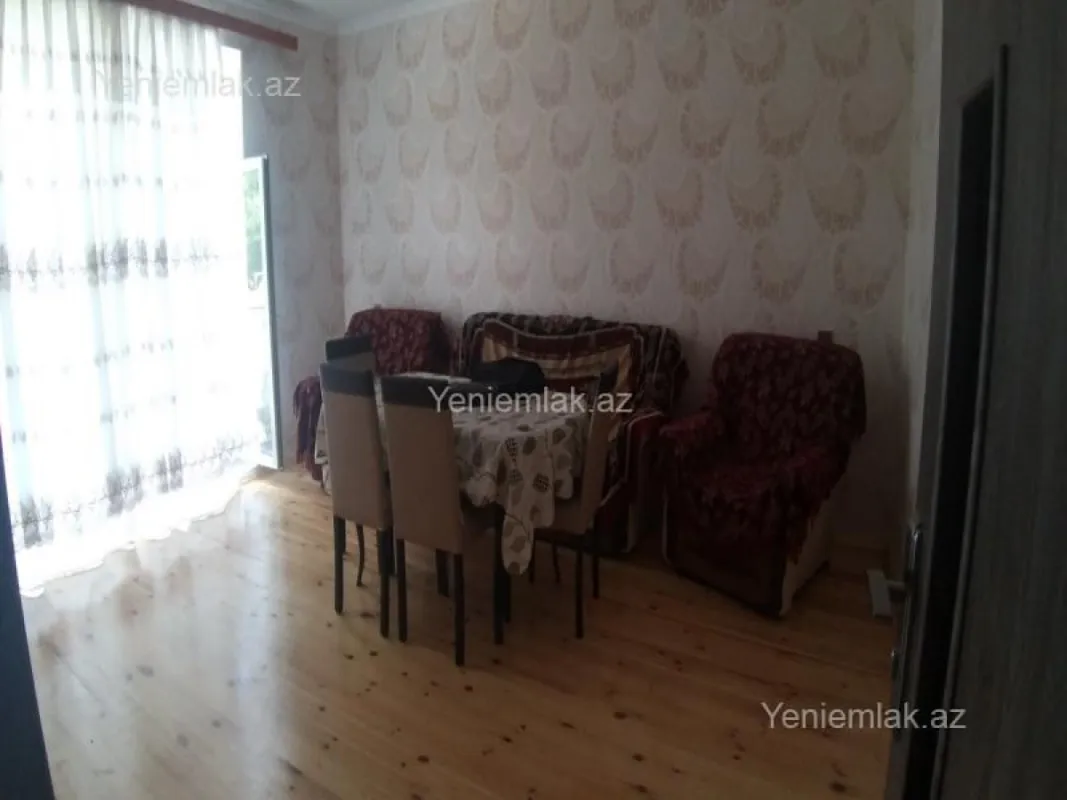 Satılır 3 otaqlı həyət evi 100 m²