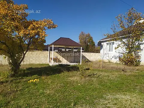 Satılır 3 otaqlı həyət evi 100 m²