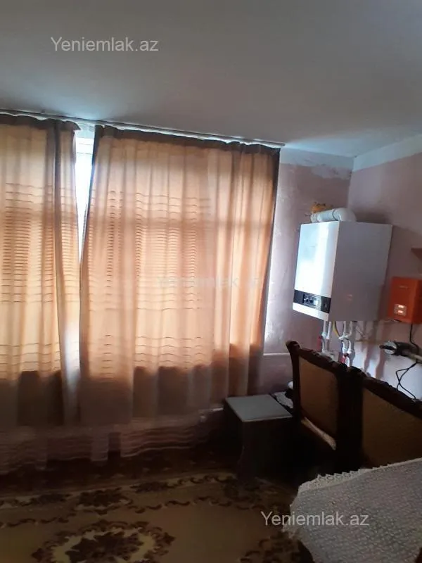 Satılır 2 otaqlı köhnə tikili 42 m²
