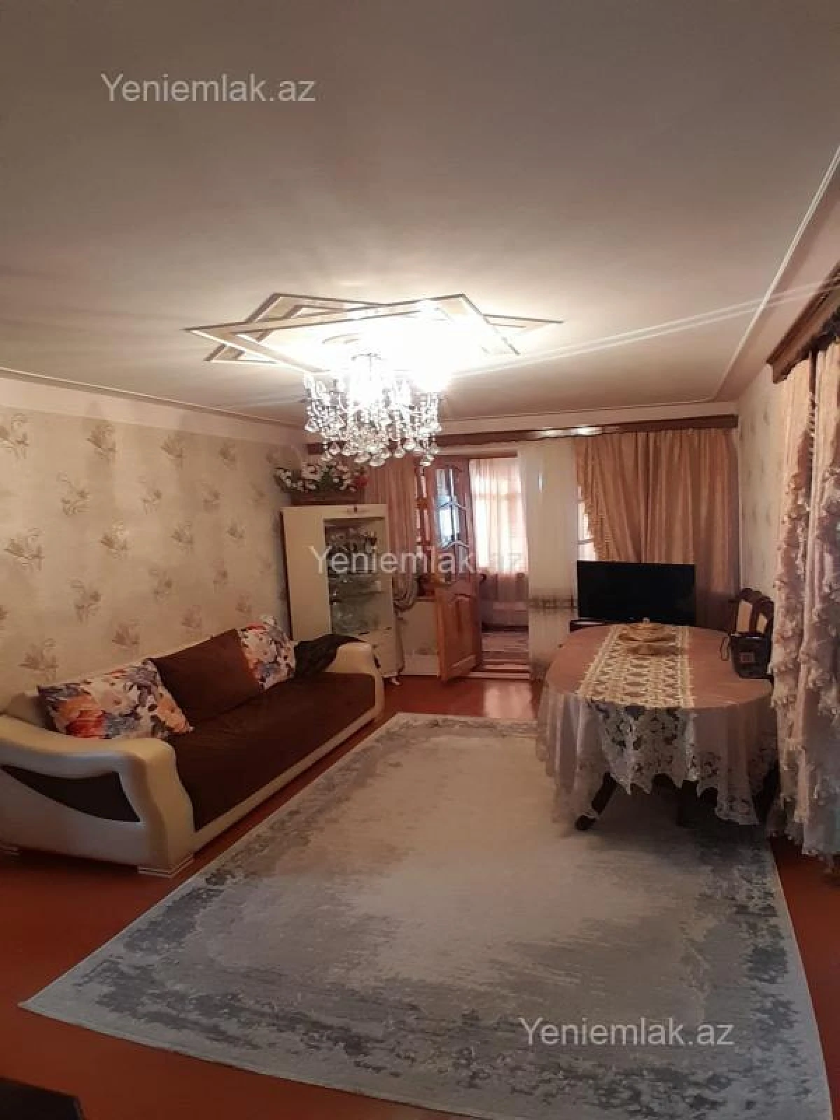 Satılır 2 otaqlı köhnə tikili 42 m²