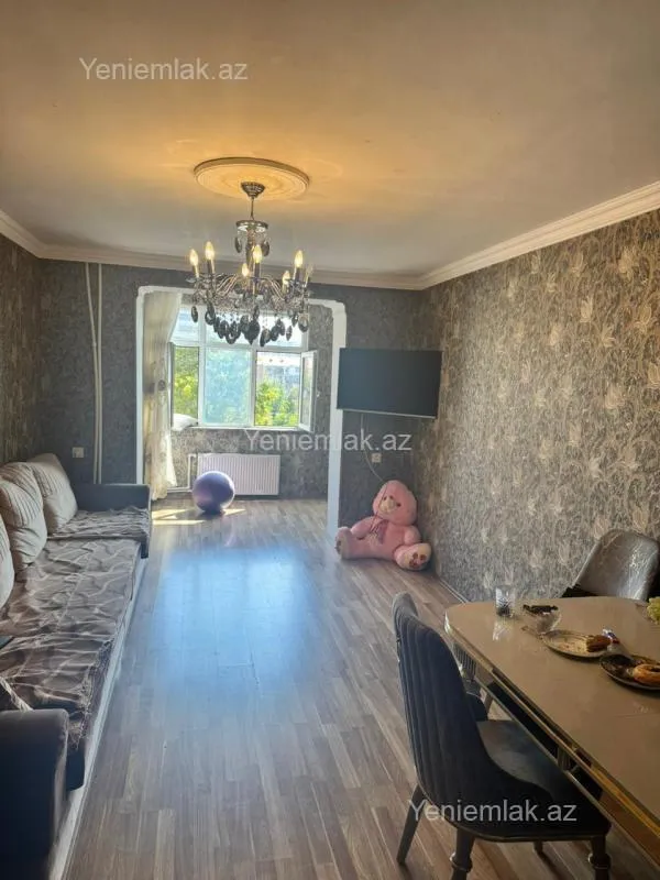 Satılır 2 otaqlı köhnə tikili 47 m²