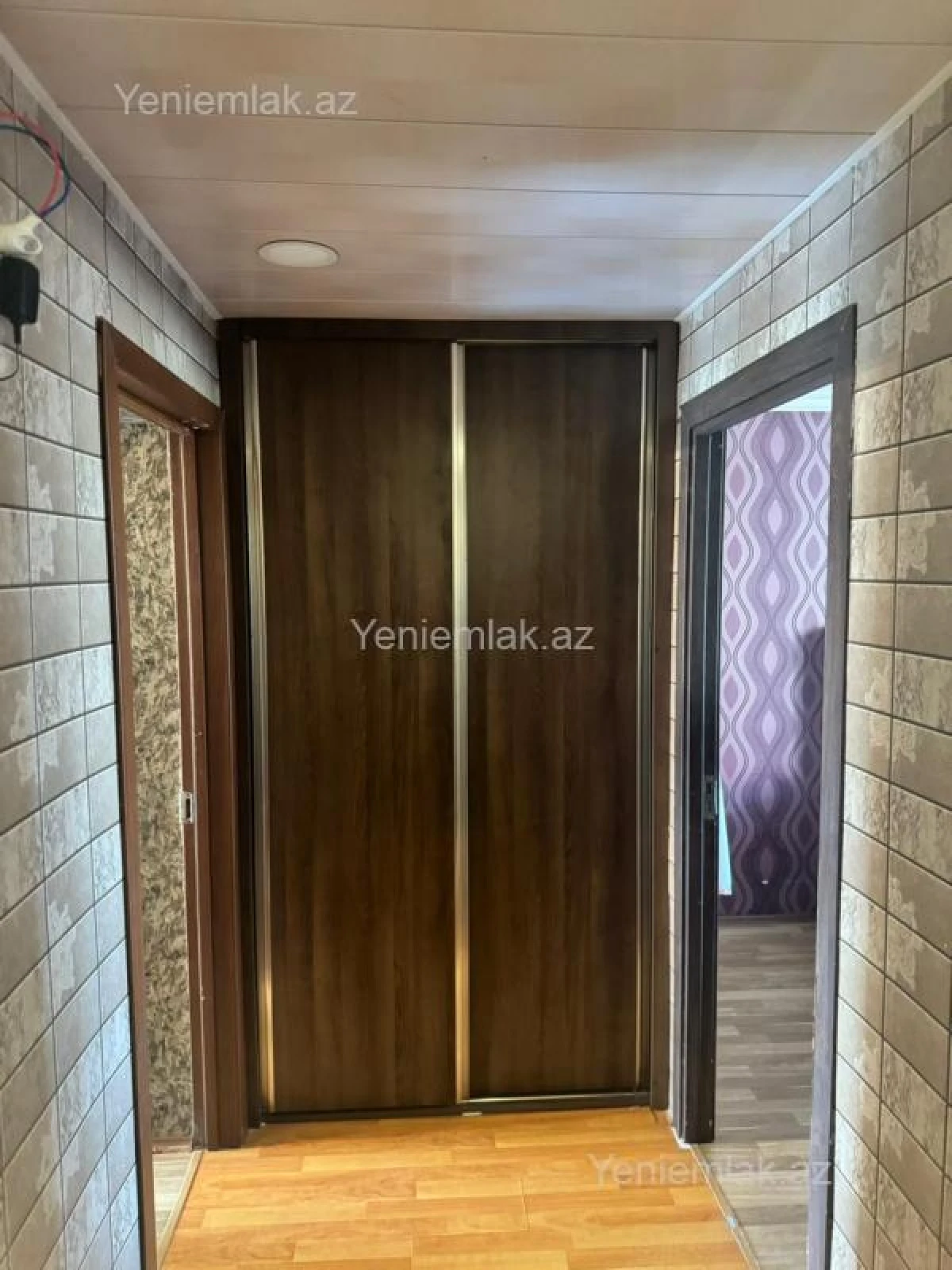 Satılır 2 otaqlı köhnə tikili 47 m²