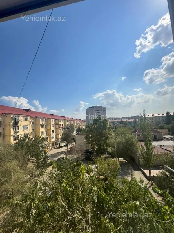 Satılır 2 otaqlı köhnə tikili 47 m²