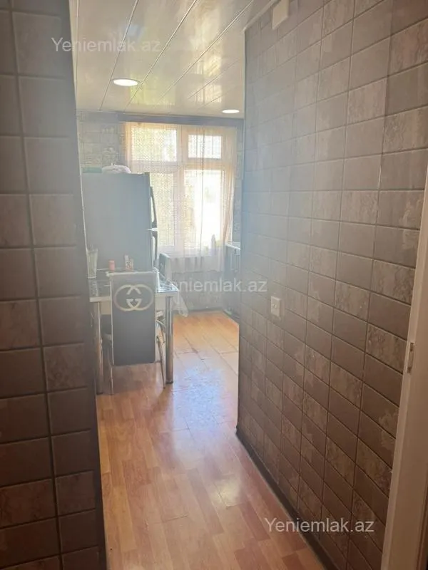 Satılır 2 otaqlı köhnə tikili 47 m²