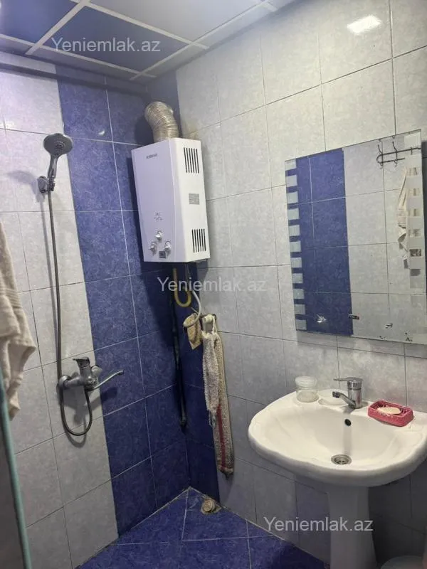 Satılır 2 otaqlı köhnə tikili 47 m²